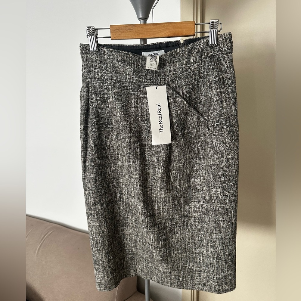 Moschino Grey Tweed Pattern Knee-Length Skirt (Size 4)